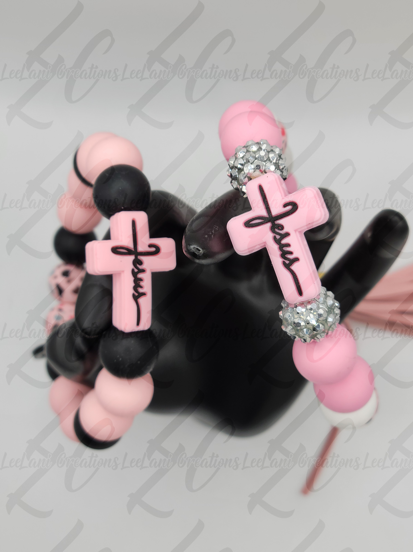 Chic Pink Jesus Silicone Bead Keychain Bracelet – Stylish & Functional Accessory