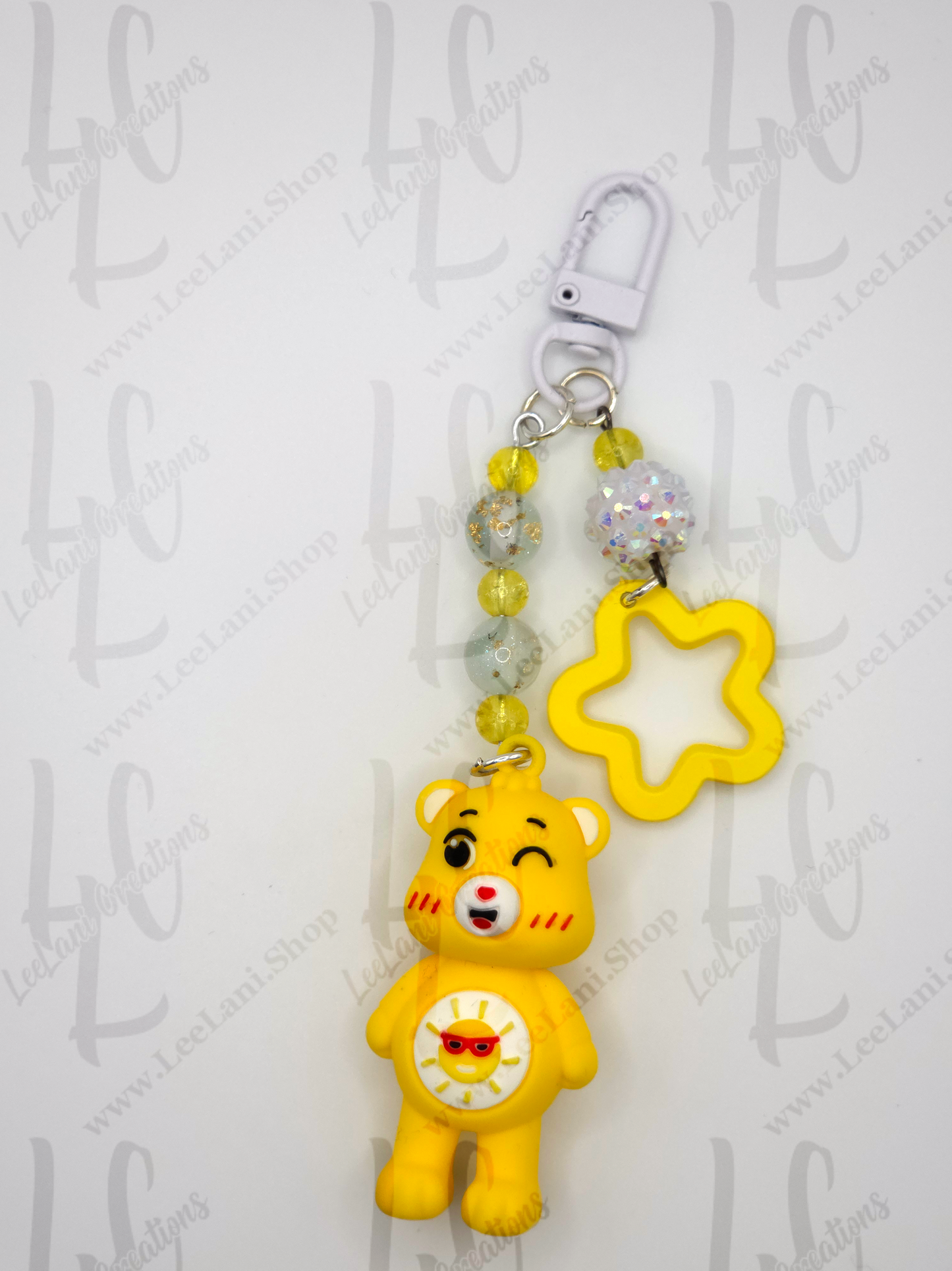 Adorable Yellow Bear Phone Keychain – Cute Beaded Accessory with Clip✨